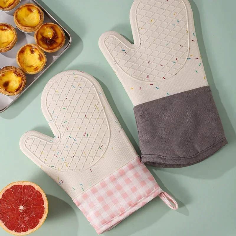 電子レンジ耐熱手袋シリコーン抗火傷綿ベーキングクッキンググロ - Oven Mitt Silicone のレビューと価格